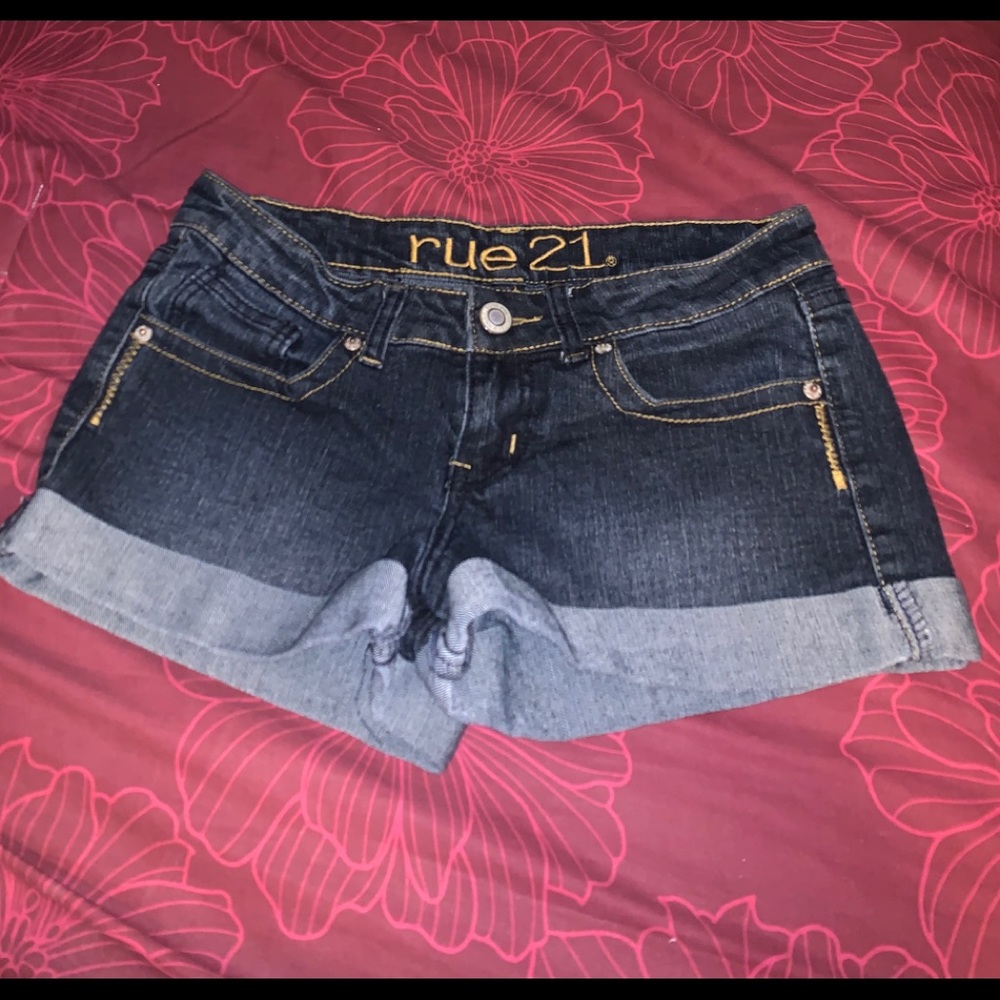 Rue 21 size 3/4 jean shorts